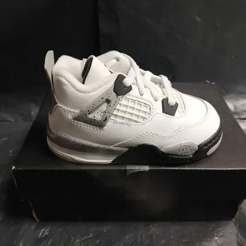 JORDAN 4 RETRO OG TD TODDLER SNEAKERS – SUMMIT WHITE/FIRE RED, UK 6.5 (US 7C)