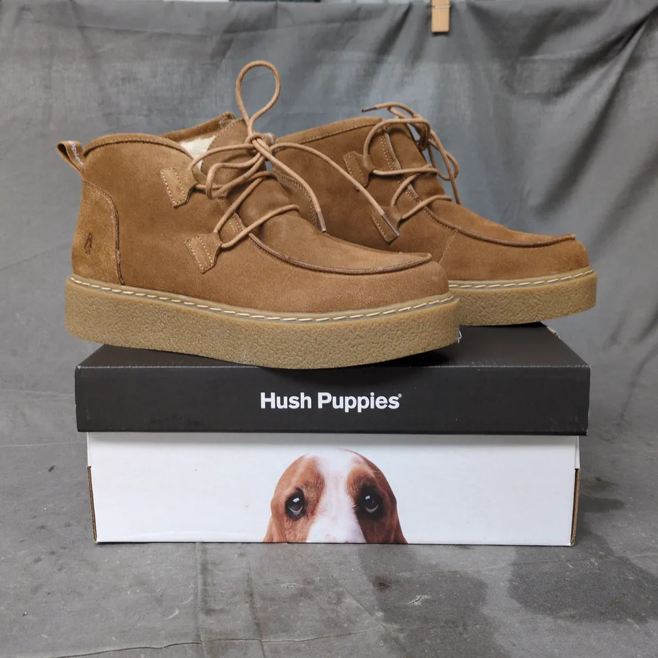 BOXED PAIR OF HUSH PUPPIES BRIANNA LACE BOOTIES IN TAN SIZE 7