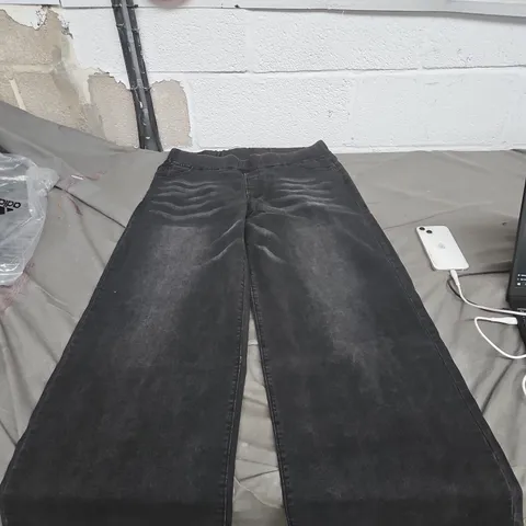 BLACK JEAN-STYLE TROUSERS WITH ELASTICATED WAISTBAND SIZE XL