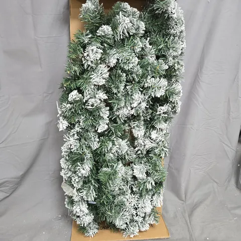 9FT PRE-LIT FLOCKED EMPEROR GARLAND