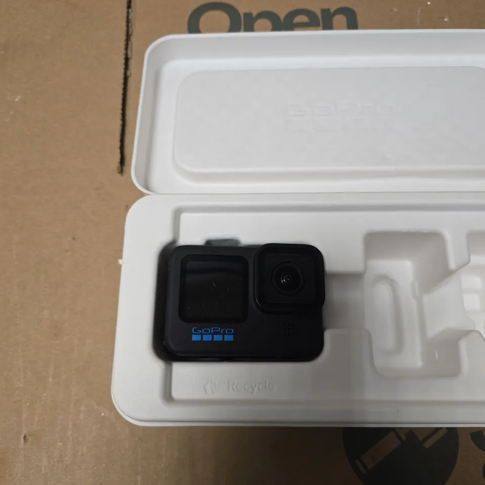GOPRO HERO11 BLACK ACTION CAMERA