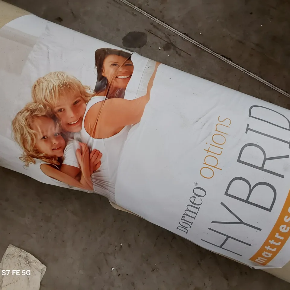 BAGGED & ROLLED DORMEO 4'6" DOUBLE HYBRID MATTRESS 
