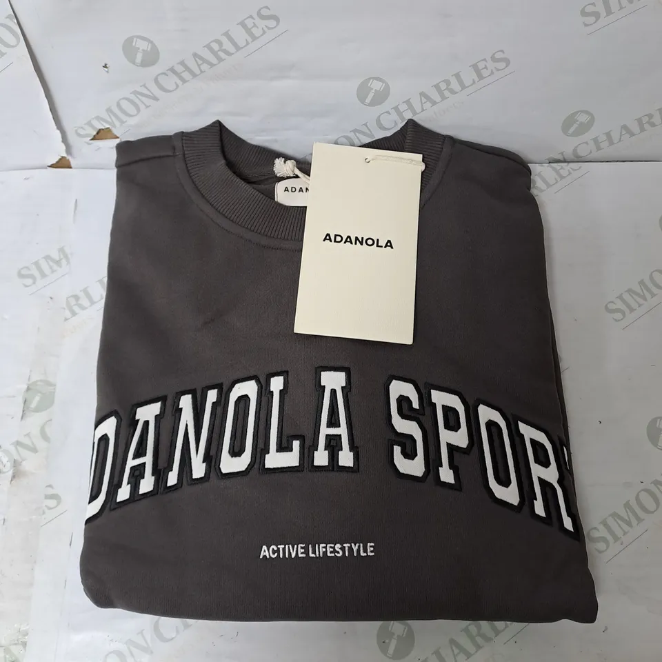 ADANOLA OVERSIZED SWEATSHIRT IN COFFEE BEAN - SMALL