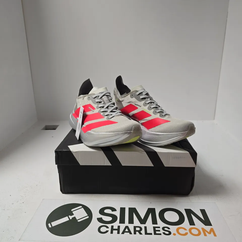 BOXED PAIR OF ADIDAS ADIZERO ADIOS TRAINERS SIZE UK 9
