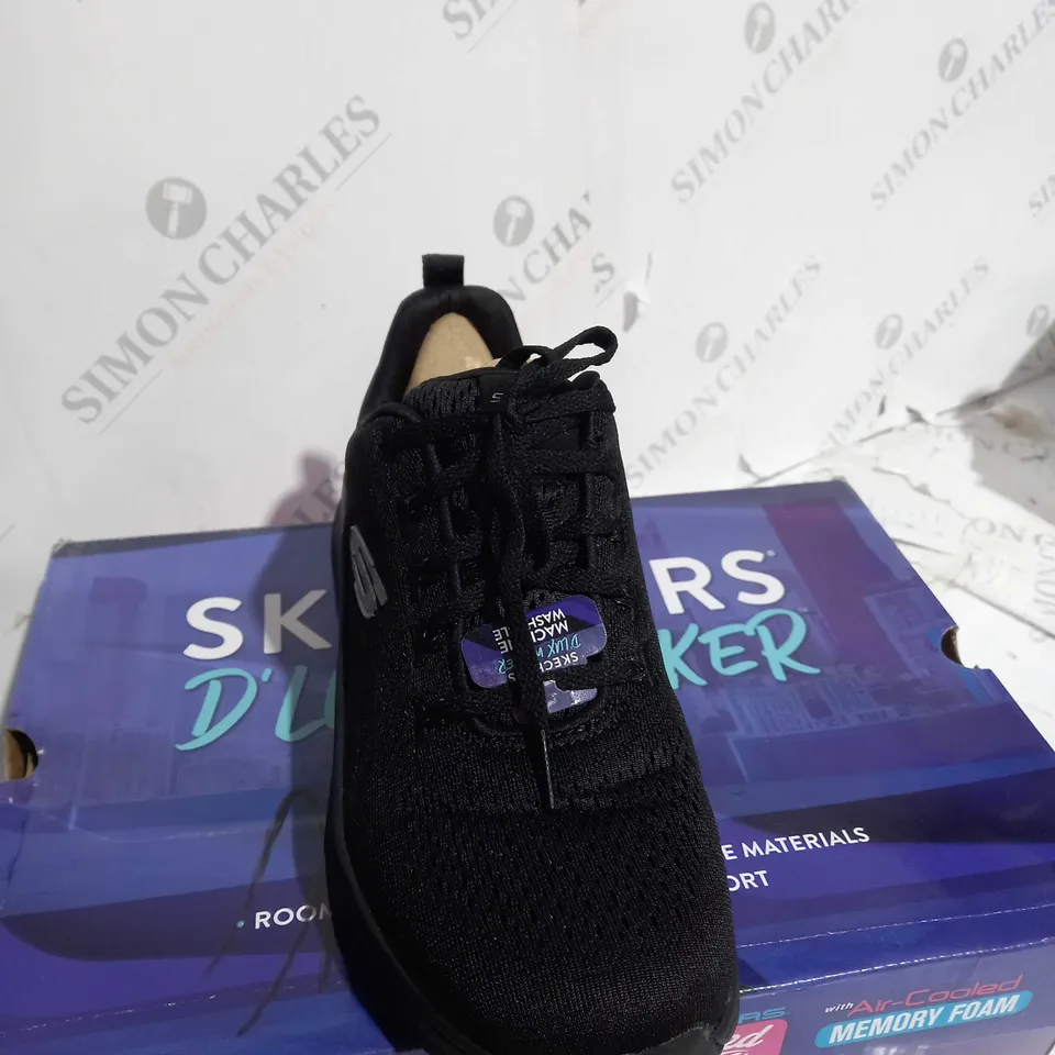 BOXED PAIR OF SKECHERS RELAXED FIT D'LUX WALKER SHOES BLACK UK SIZE 7