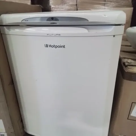 HOTPOINT FUTURE UNDER COUNTER FRIDGE WHITE 