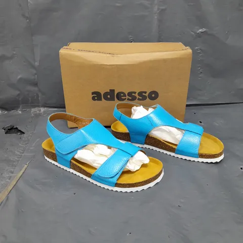 BOXED PAIR OF ADESSO SKY BLUE SIZE 5 SANDALS 