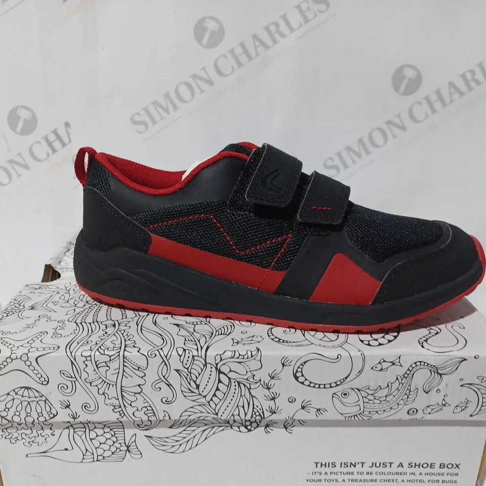 CLARKS AEON DASH O TRAINERS - 1 1/2 UK