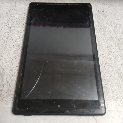 AMAZON FIRE TABLET – BLACK, CRACKED SCREEN