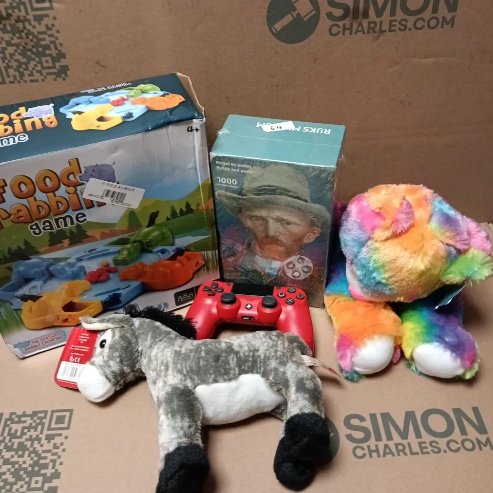 APPROXIMATELY 20 ASSORTED TOYS, GAMES, GIFTS AND NOVELTIES TO INCLUDE TEDDYTASTIC BEAR, PUZZELMAN JIGSAW PUZZLE VINCENT VAN GOGH SELF-PORTRAIT, KEEL TOYS DONKEY, ETC - COLLECTION ONLY