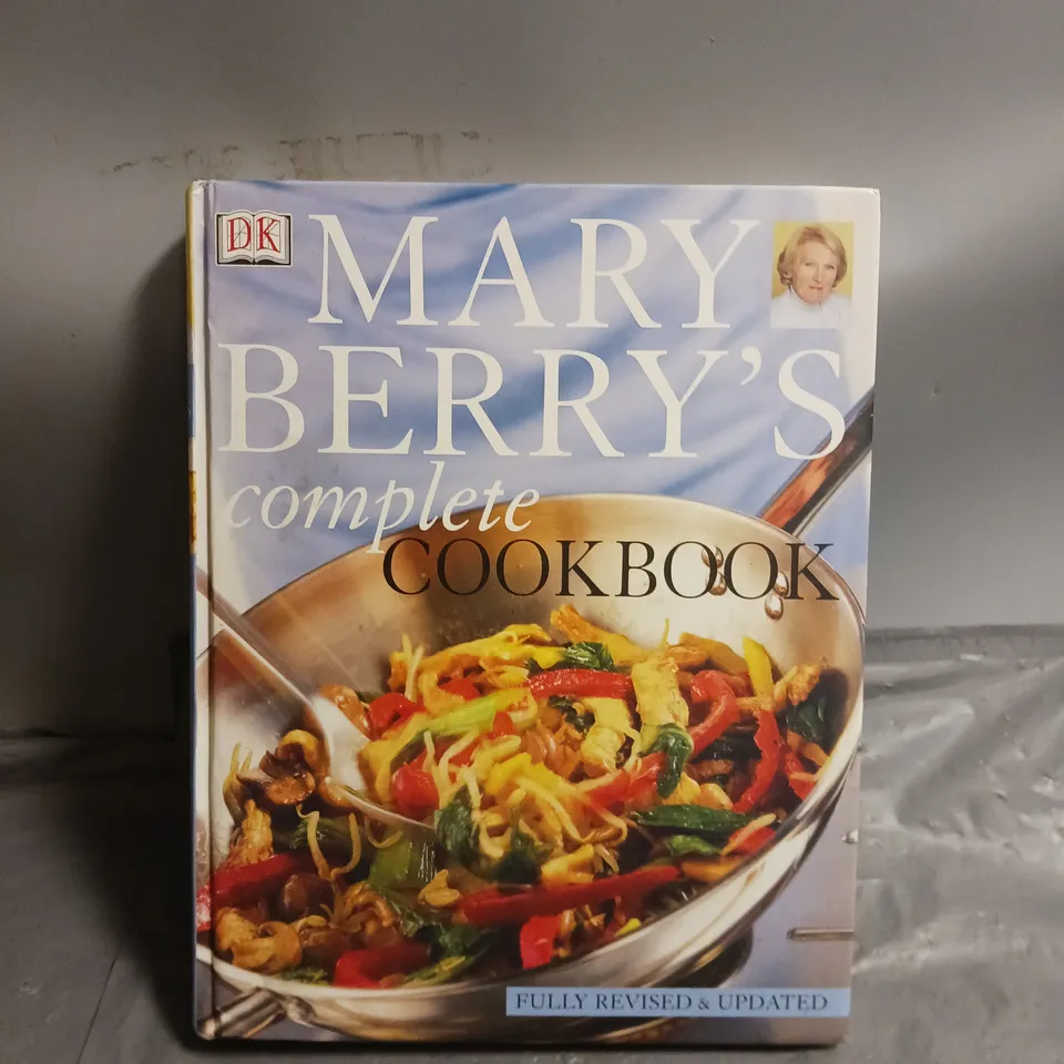 MARY BERRY'S COMPLETE COOKBOOK