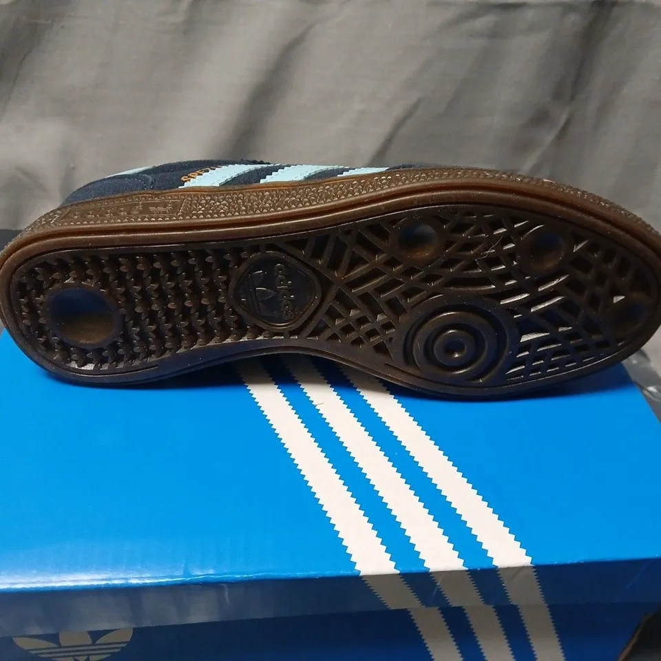 ADIDAS NAVY SUEDE SNEAKERS WITH LIGHT BLUE STRIPES – MEN'S UK SIZE 3.5