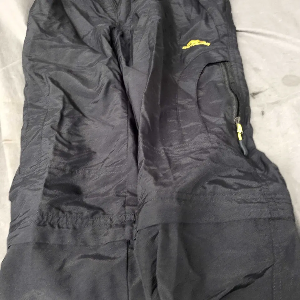 ASSORTED BOX OF RANDOM CLOTHING ITEMS MALE AND FEMALE INCLUDED , SIZE L (UK LARGE) – BOXED CLOTHING