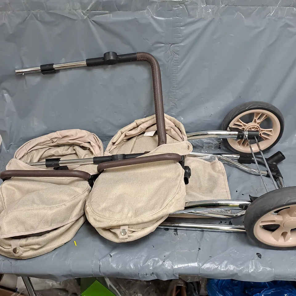 BOXED CELUNA TOTAL TWIN KIDS PUSHCHAIR