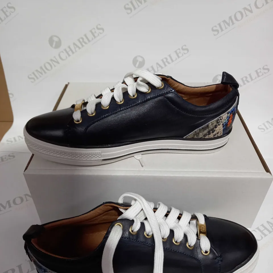 MODA IN PELLE BLUE LACED TRAINERS - SIZE 6.5