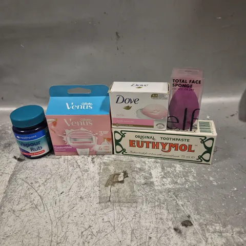 APPROXIMATELY 20 HEALTH AND BEAUTY PRODUCTS TO INCLUDE ELF TOTAL FACE SPONGE, DOVE SOAP AND GILLETTE VENUS BLADES