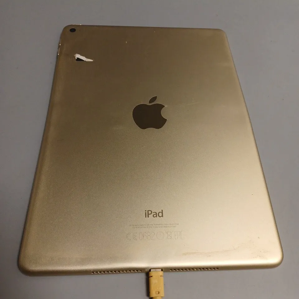 APPLE IPAD AIR