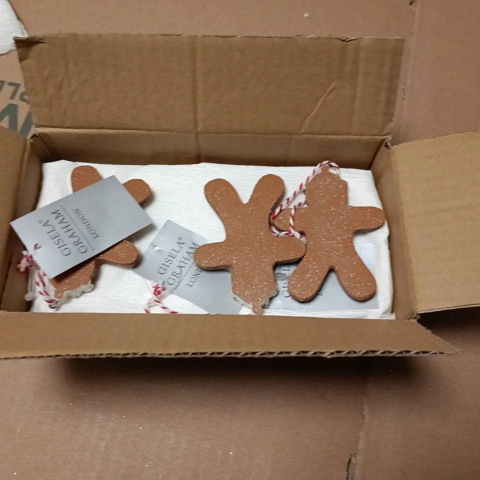 LOT OF 24 AS NEW GISELLA GRAHAM GINGERBREAD THEMED HANGING TREE DECORATIONS