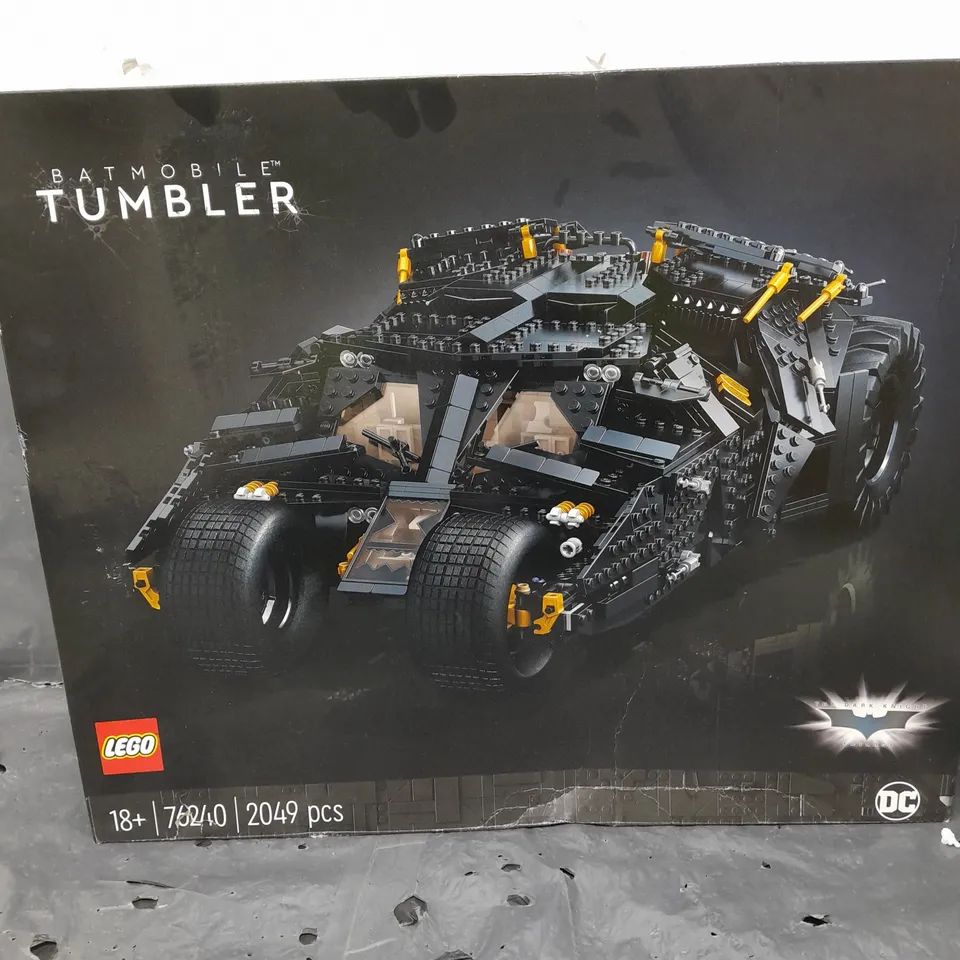 BOXED LEGO BATMAN THE DARK KNIGHT TRILOGY BATMOBILE TUMBLER - 76240 RRP £199.99