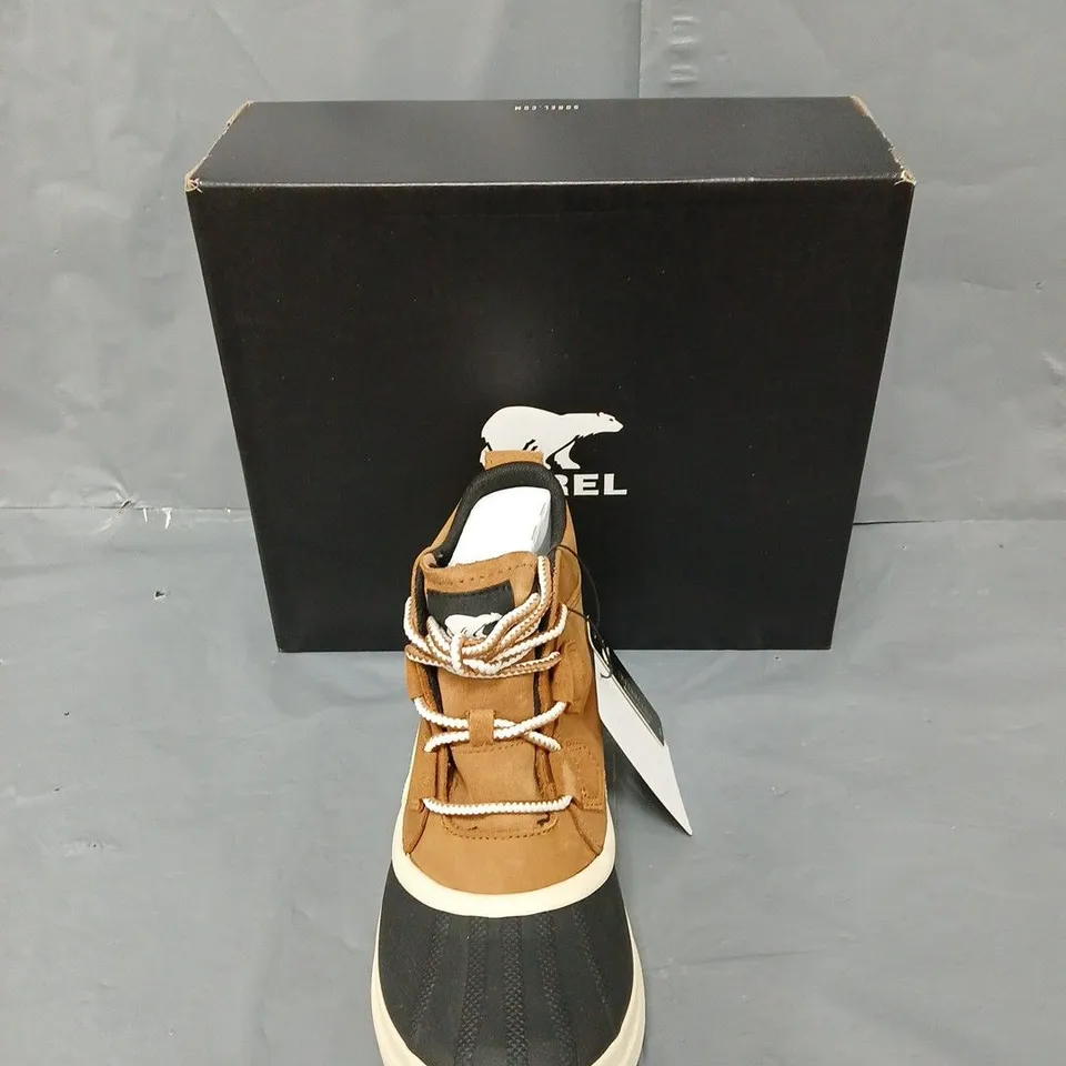 BOXED PAIR OF SOREL OUT N ABOUT WATERPROOF BOOT UK 6 