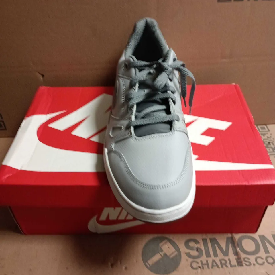 BOXED PAIR OF NIKE FULL FORCE LO TRAINERS – UK 15