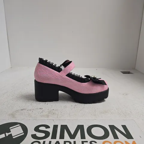KOI X GRAZINI BEAN PINK TEXTURED MARY JANE PLATFORM SHOES (WOMEN'S) SIZE 6
