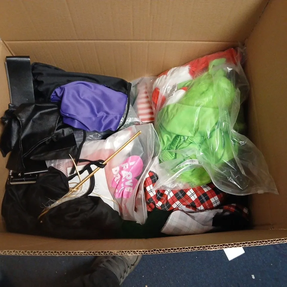 CHILDREN'S DRESS-UP COSTUMES BUNDLE – SPIDER-MAN, DRAGON AND DINOSAUR OUTFITS