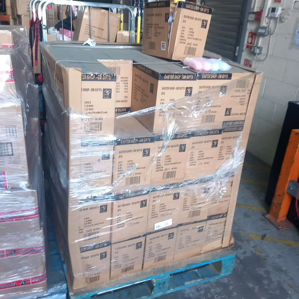 PALLET OF APPROXIMATELY 60 BOXES OF 12 PACKS OF 24 BRAND NEW EASTER FILLABLE EGGS  - COLLECTION ONLY