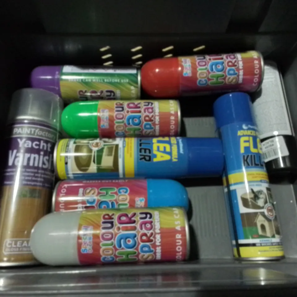 LOT OF 16 ASSORTED AEROSOLS TO INCLUDE YACHT VARNISH, DEODORANT AND HAIR SPRAY / COLLECTION ONLY