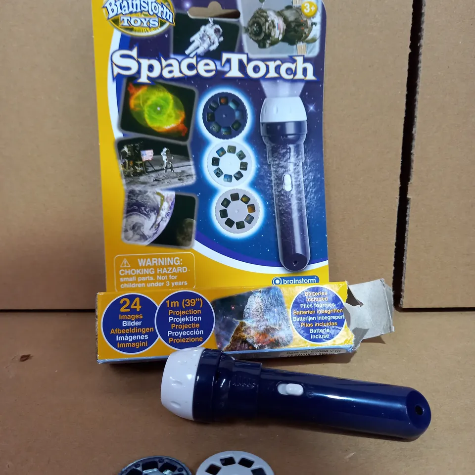 BRAINSTORM TOYS SPACE TORCH 