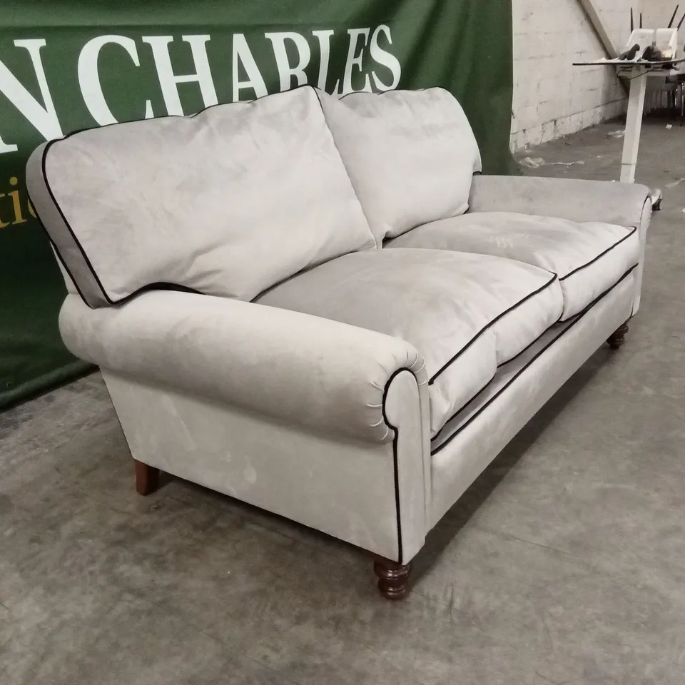 QUALITY HIGH-END DESIGNER 2 SEATER SPRUNG EDGE PLATFORM SOFA - SILVER VELVET