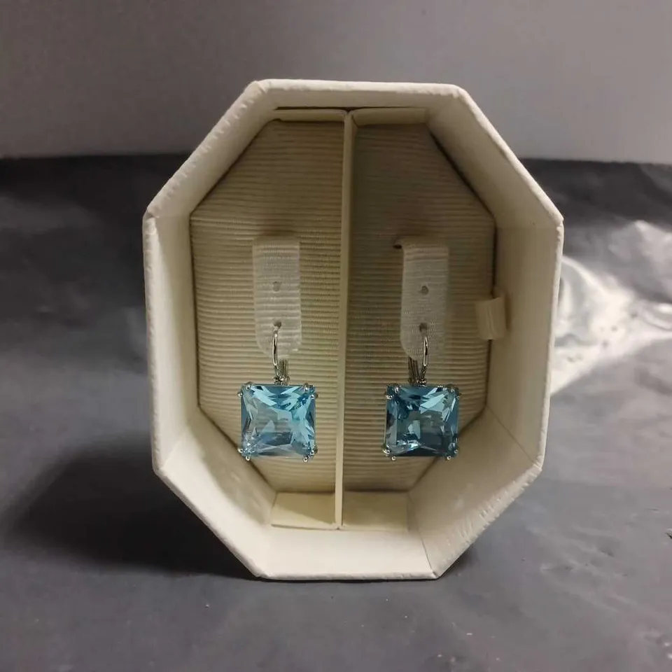 BOXED SWAROVSKI MILLENIA DROP EARRINGS SQAURE CUT 