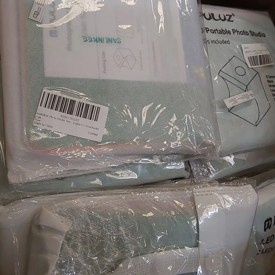 BOX OF PORTABLE LED PHOTO STUDIOS (1 BOX)