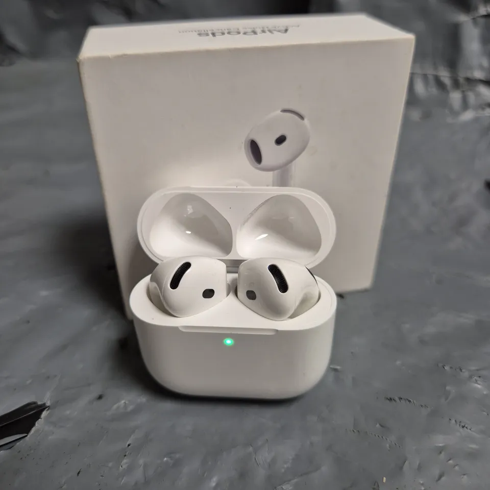 APPLE AIRPODS 4 