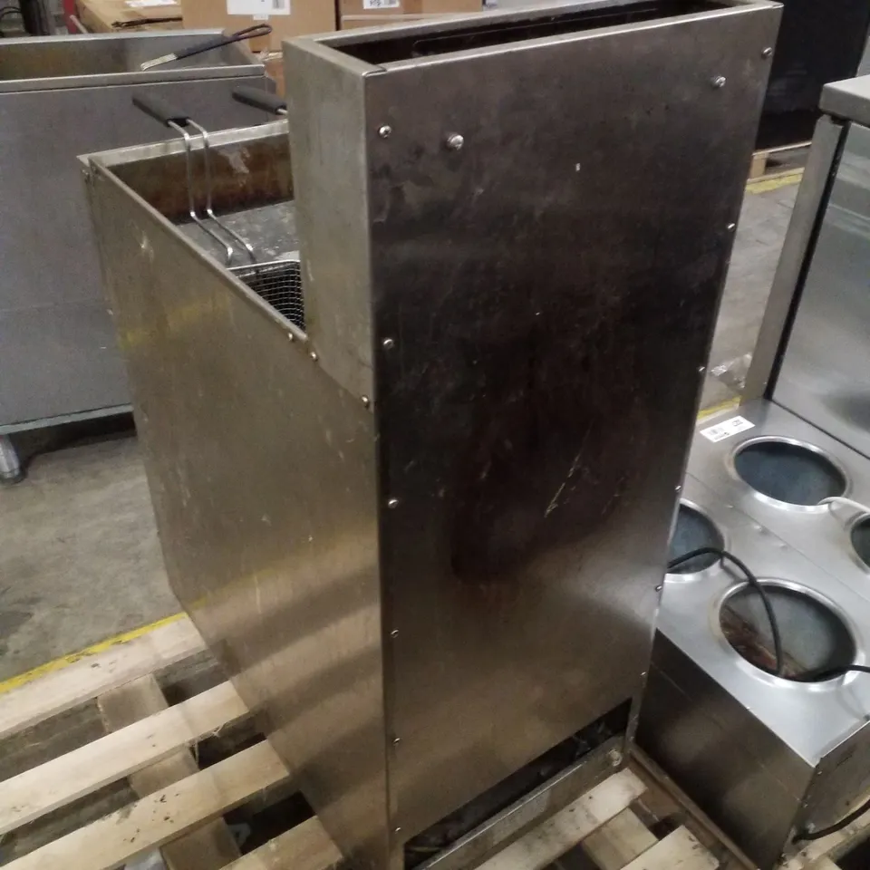 LINCAT TWIN TANK FRYER