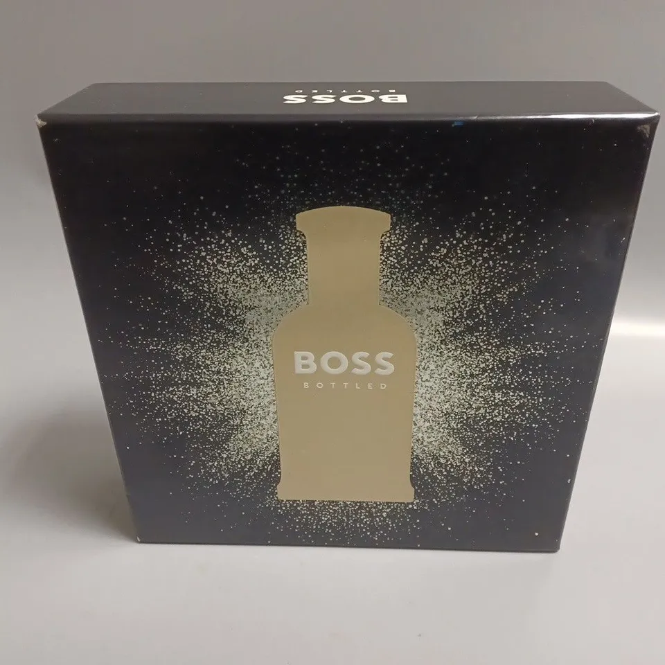 BOXED BOSS BOTTLED EAU DE TOILETTE 50ML & DEO SPRAY GIFT SET