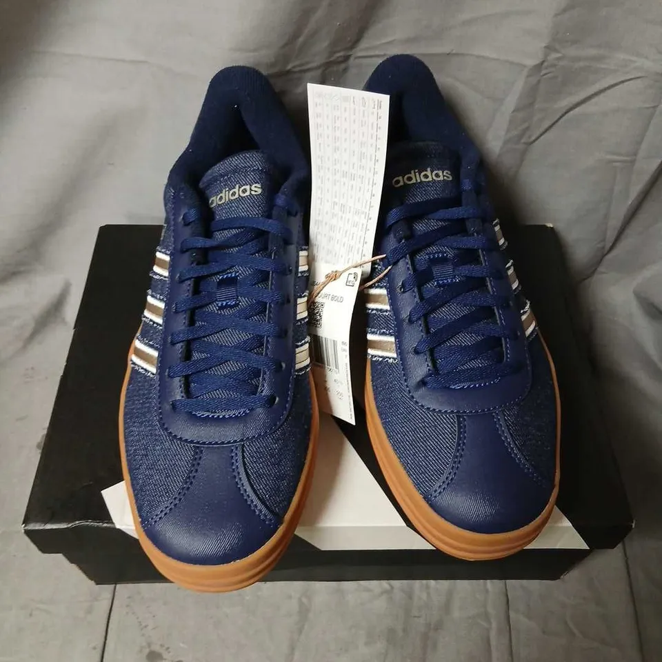 ADIDAS VL COURT BOLD SNEAKERS – NAVY/BLUE, GUM SOLE, UK 7 (US 8.5)