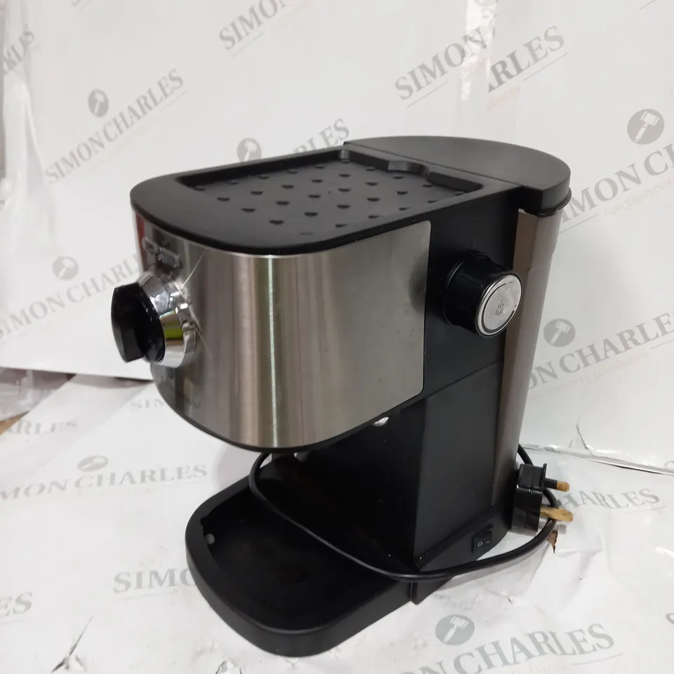 BOXED COOK'S ESSENTIALS PUMP ESPRESSO COFFEE MACHINE