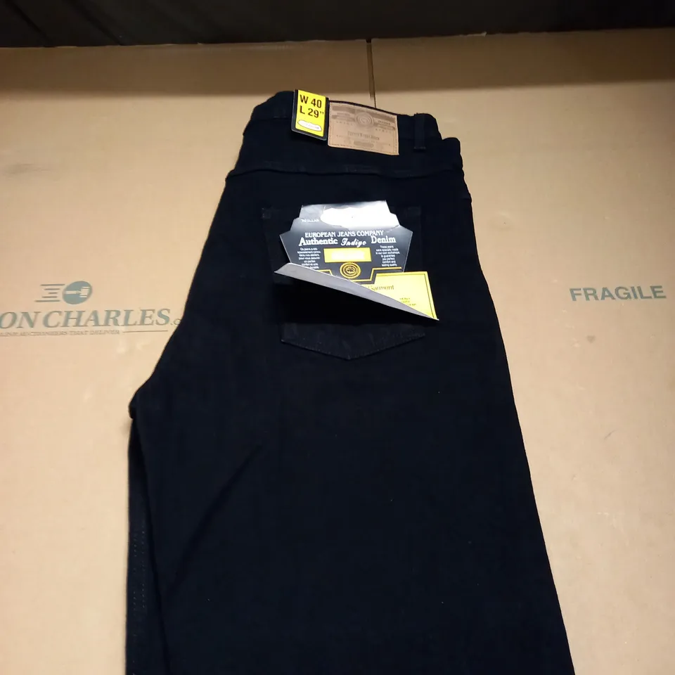 MENS BLACK REGULAR FIT JEANS W 40 L29"