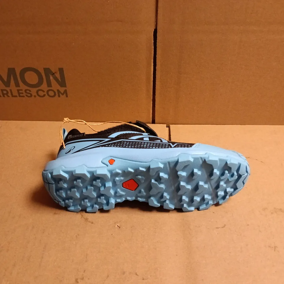 PAIR OF DECATHLON QUECHUA CROSSROCK KIDS' WATERPROOF HIKING SHOES - 13C