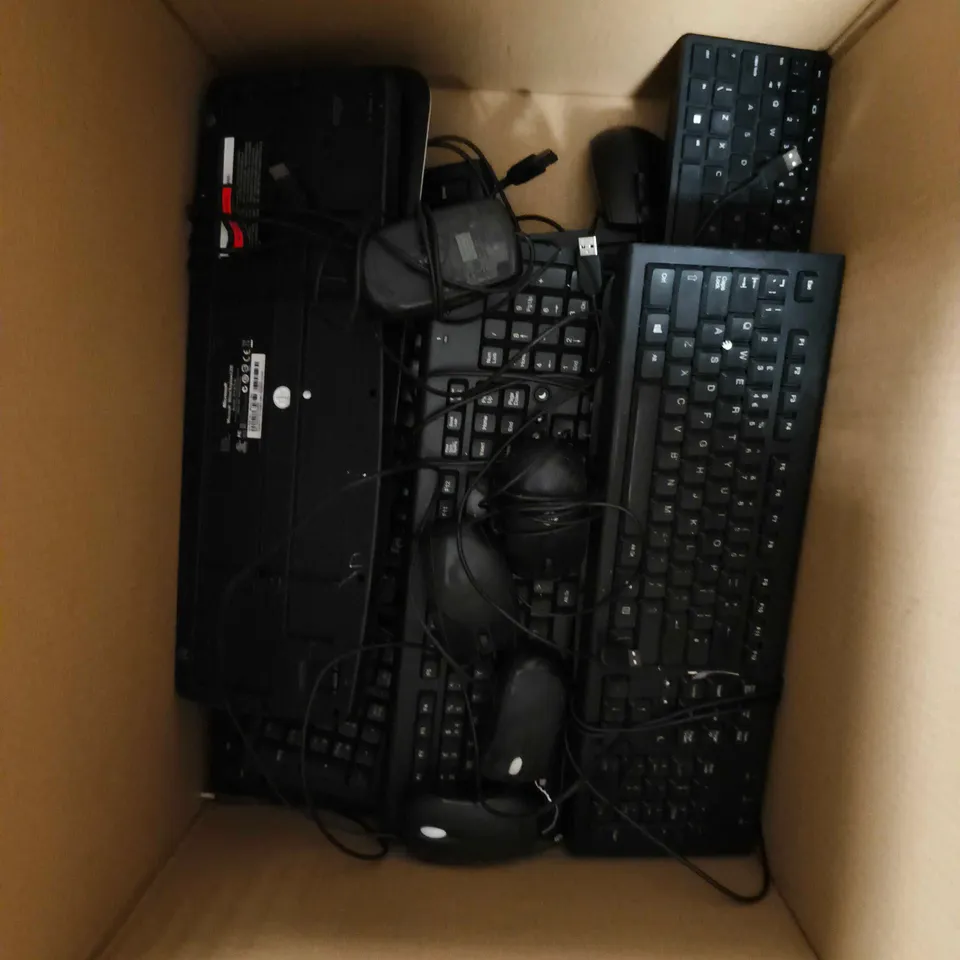 APPROXIMATELY 10 ASSORTED WIRED KEYBOARD & MICE 