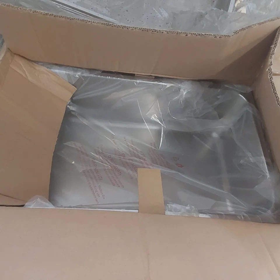PALLET CONTAINING A VERY LARGE QUANTITY OF ASSORTED CATERING SPARES INCLUDING STAINLESS STEEL TRAYS ECT