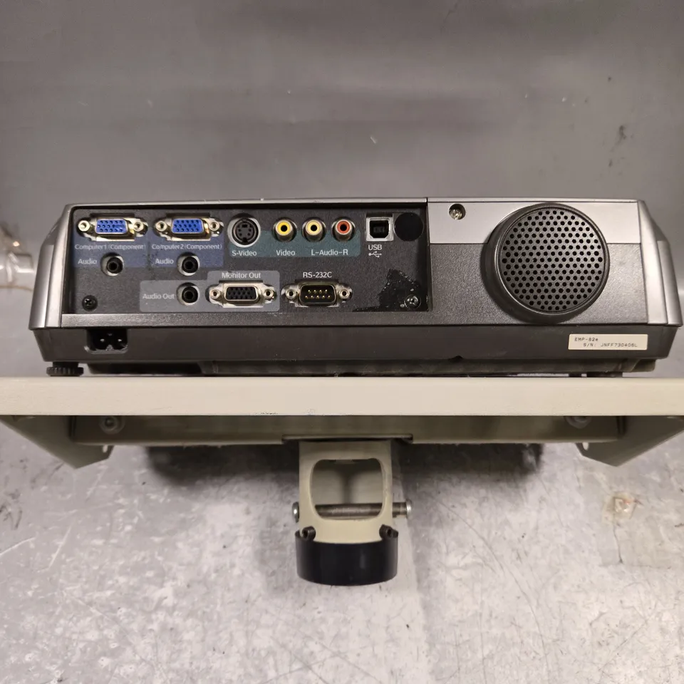 EPSON EMP-82E PROJECTOR