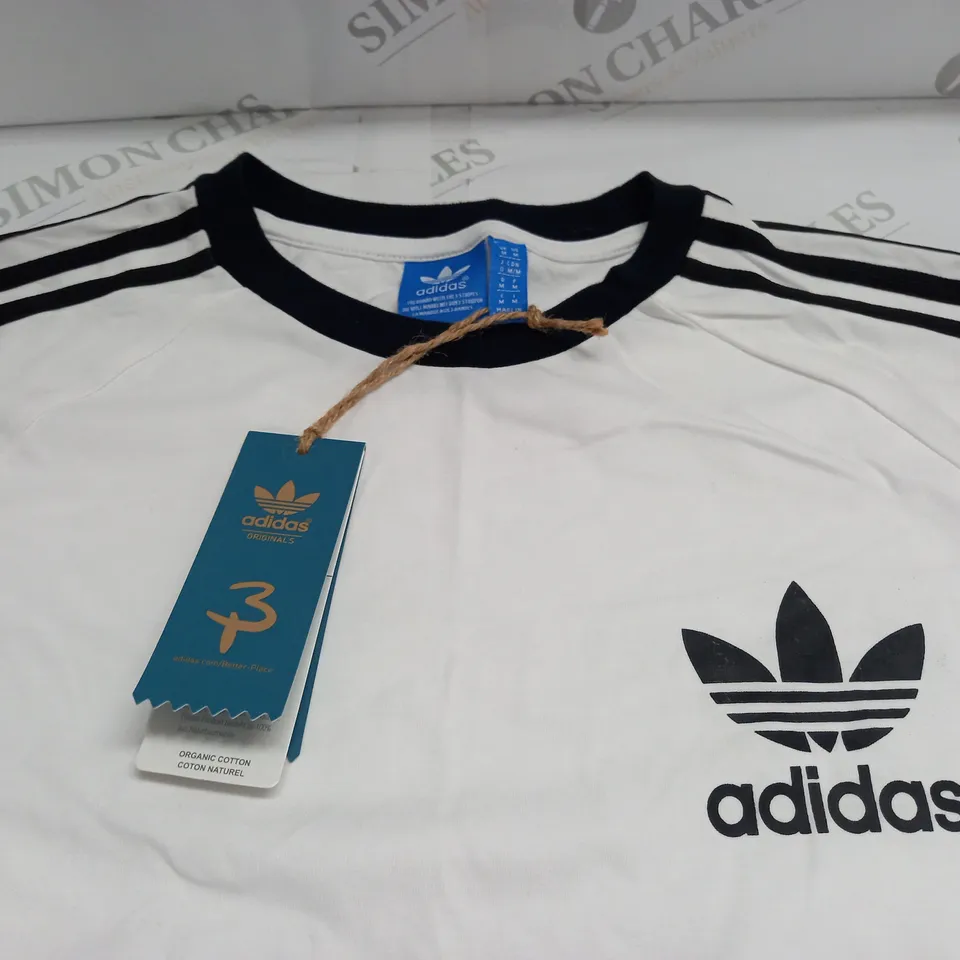ADIDAS WHITE T-SHIRTS - UK M