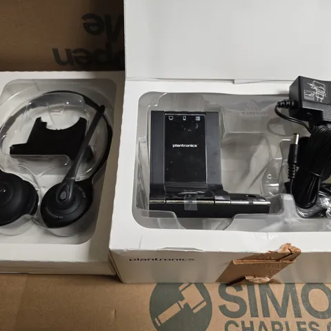 PLANTRONICS SAVI 720 WIRELESS HEADSET SYSTEM WITH BASE