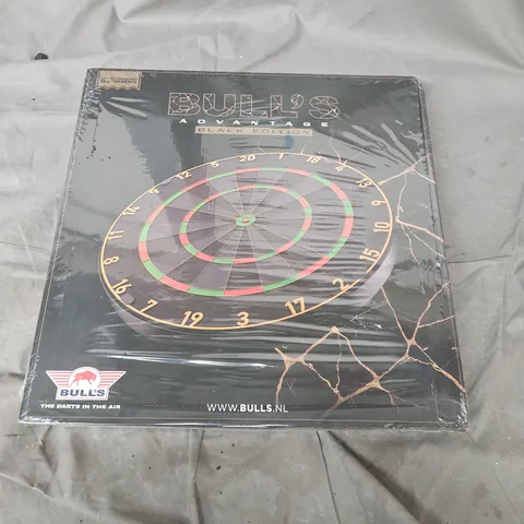 BOXED BULL'S ADVANTAGE BLACK DARTBOARD 