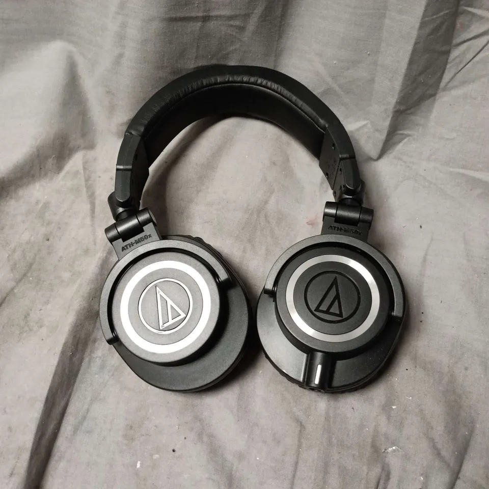 AUDIO-TECHNICA ATH-M50X PROFESSIONAL MONITOR HEADPHONES