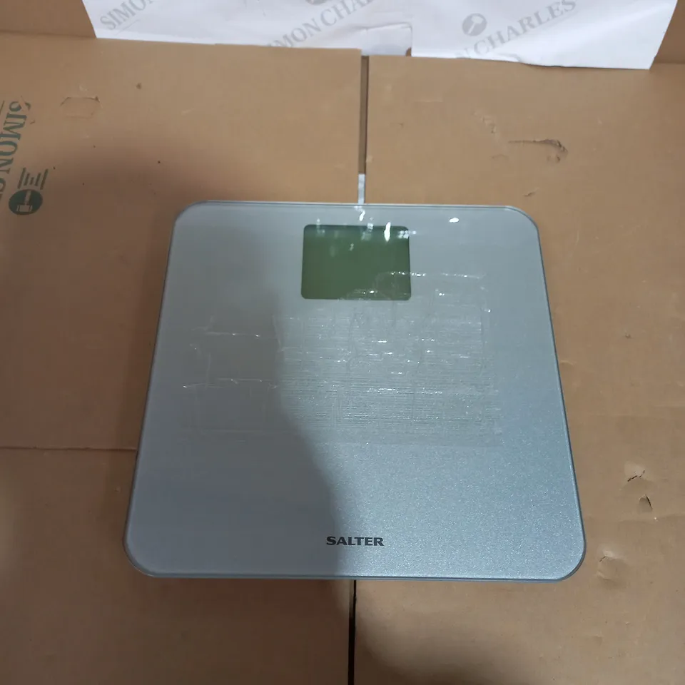 SALTER BODY SCALE - GREY 