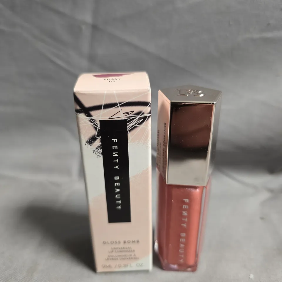 FENTY BEAUTY GLOSS BOMB UNIVERSAL LIP LUMINIZER – LIP GLOSS, 9 ML