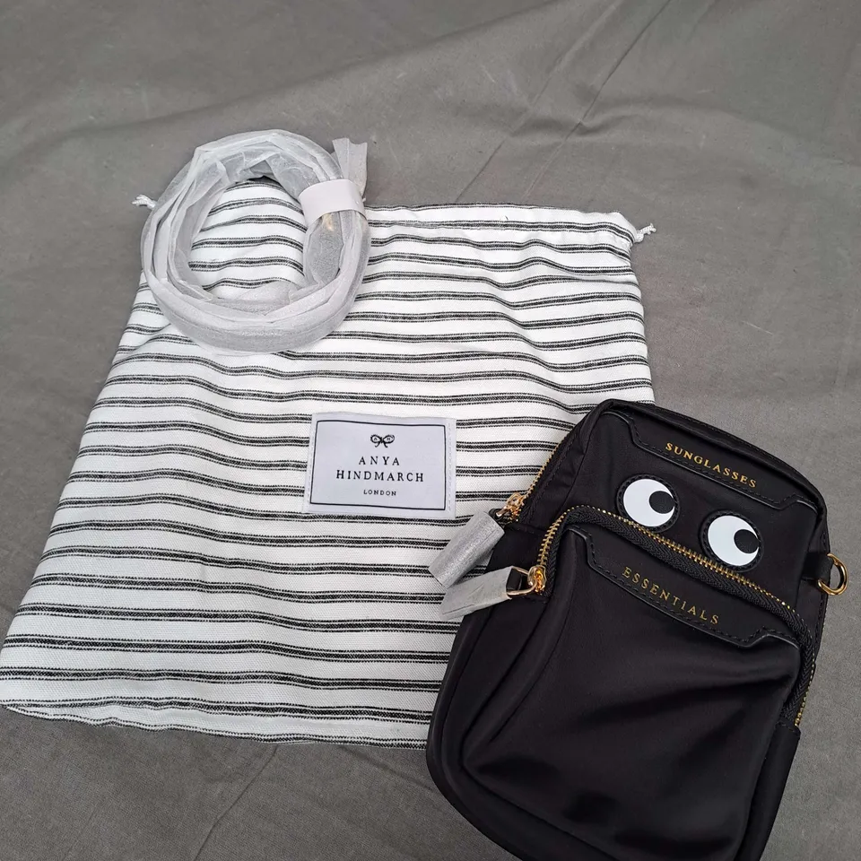 ANYA HINDMARCH ESSENTIALS PHONE POUCH IN BLACK